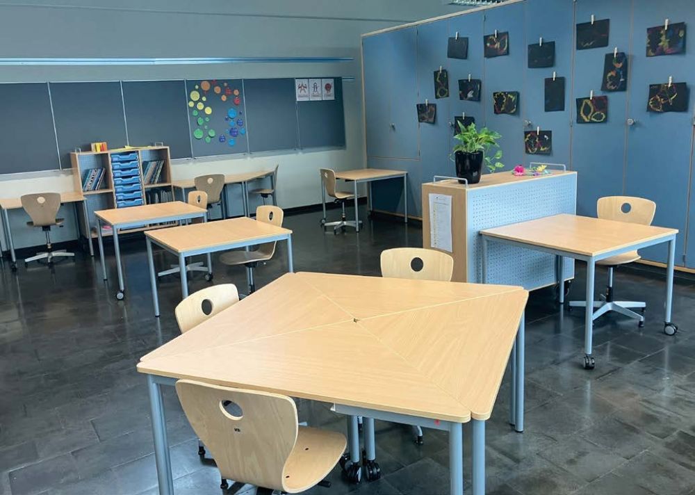 Neues Schulmobiliar